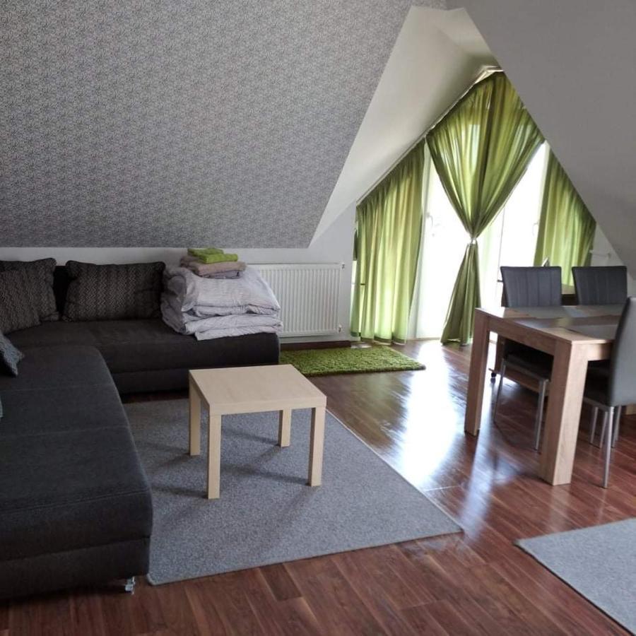 Hajdúszoboszló Tahiti Apartman מראה חיצוני תמונה