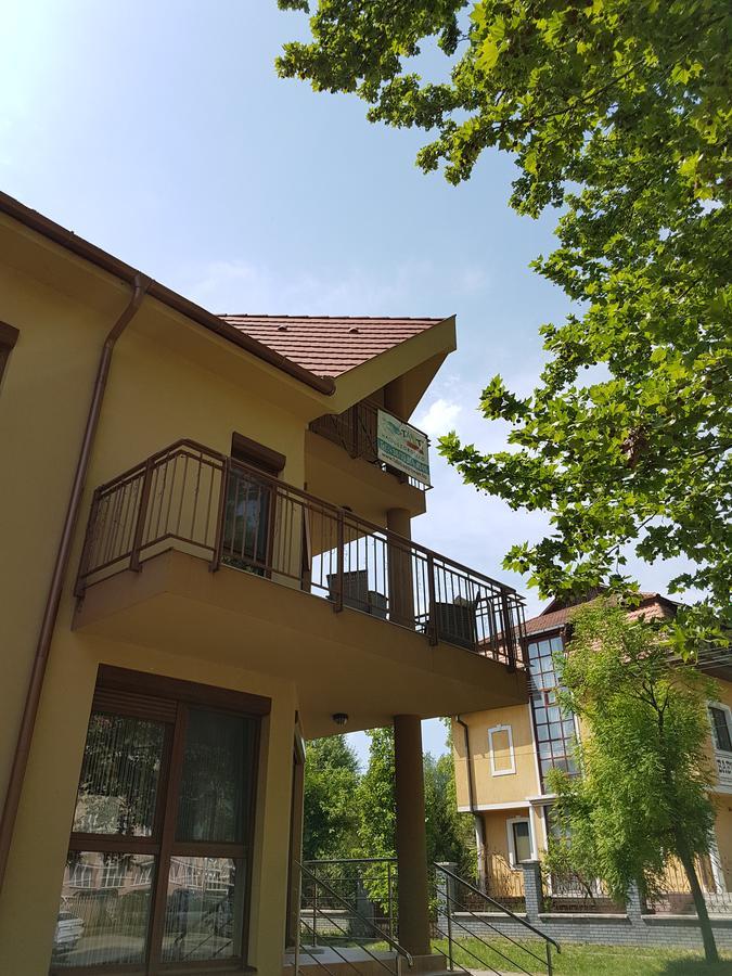Hajdúszoboszló Tahiti Apartman מראה חיצוני תמונה
